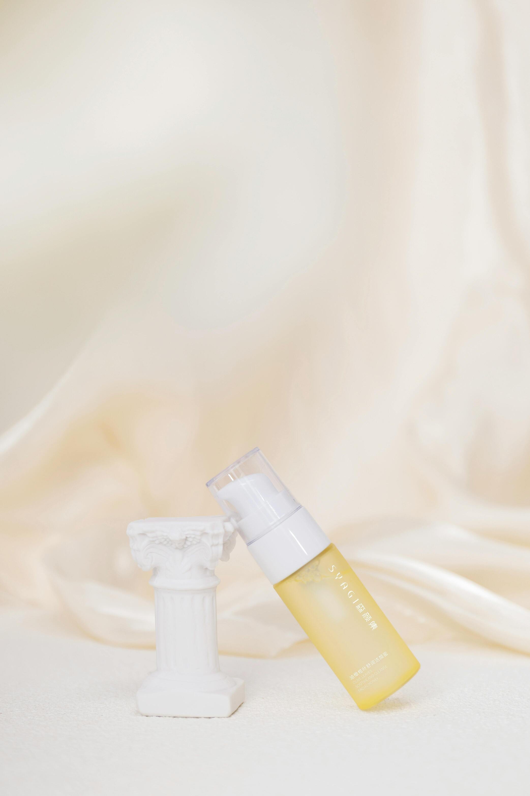 Lib Croft New website 6 » Glow Serum
